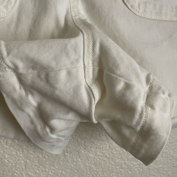 GAP Women’s High Rise Button-Fly Shorts 10 Milk - Picture 6 of 11